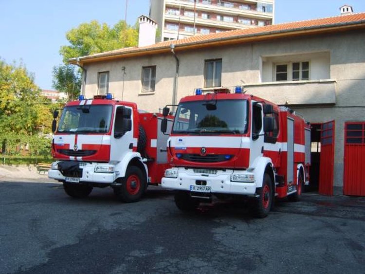 Седем служители на пожарната в Кърджали с награди за празника на МВР