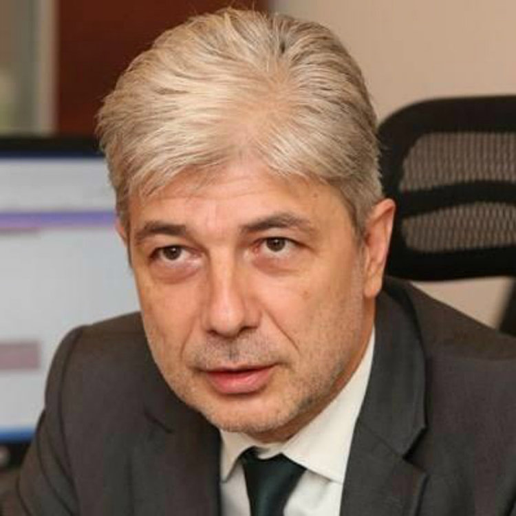 Министър Димов ще отговаря на въпроси за НП „Пирин“ на живо чрез Фейсбук