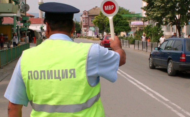 Акция за контрол на скоростта по пътя в цялата страна