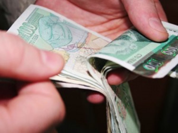 Бум на неплатените кредити към банки
