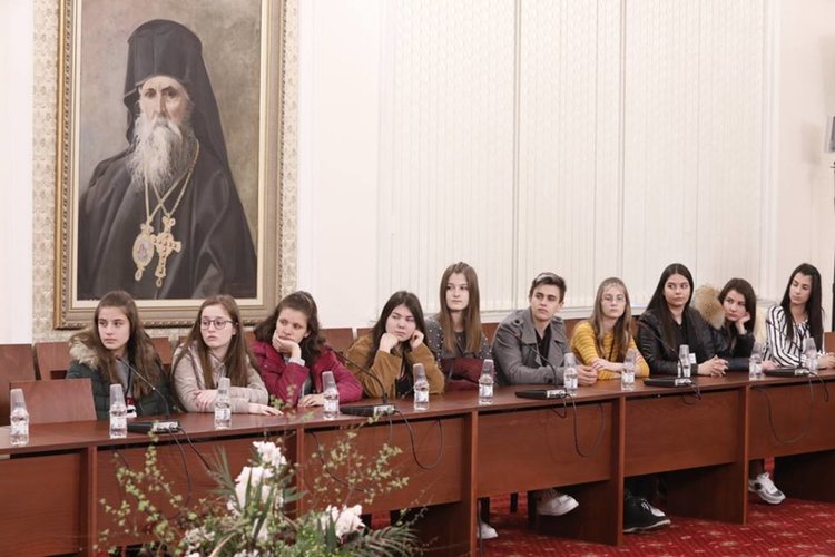 Златаровци посетиха Народното събрание