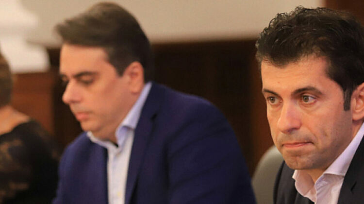 Петков и Василев на среща със синдикалистите в „Мини Марица-изток”