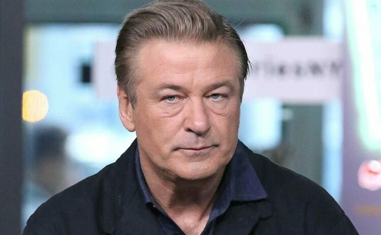 Алек Болдуин застреля оператор и рани режисьор по време на снимки