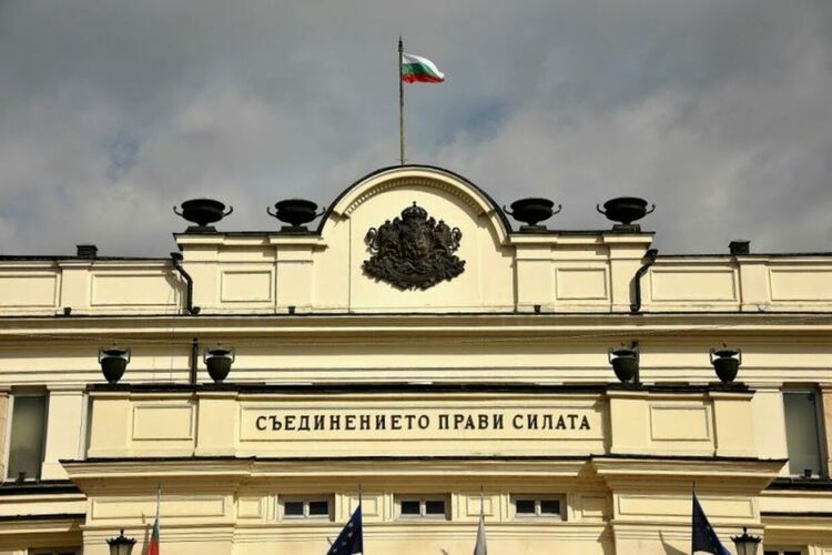 Правната комисия закри специализираните съд и прокуратура посреднощ