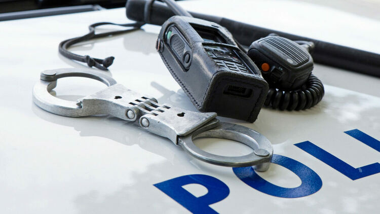 Разкриха организирана престъпна група за лихварство и рекет в София