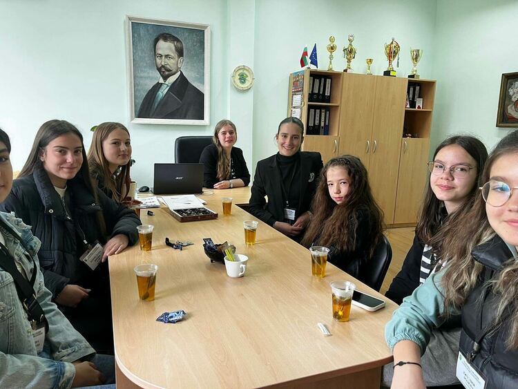 ОУ „Алеко Константинов“ имаше нов директор за ден