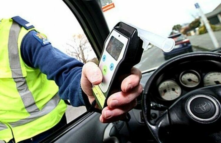 Задържаха трима пияни шофьори, пловдивчанин закова дрегера на 2.61 промила