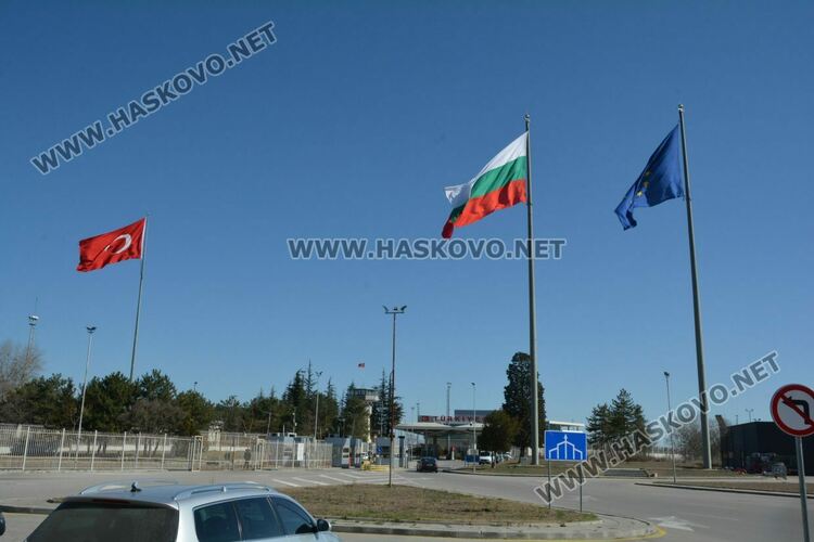 Задържаха мъж, осъден на 2 г. и 6 м. затвор за измама в Германия