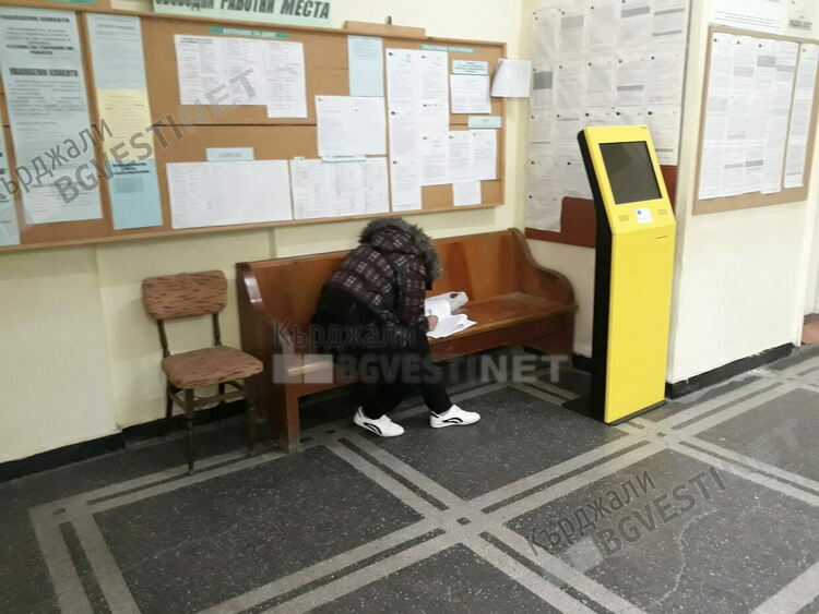 903  новорегистрирани в Бюрото по труда за месец, 334 уволнени през октомври в областта