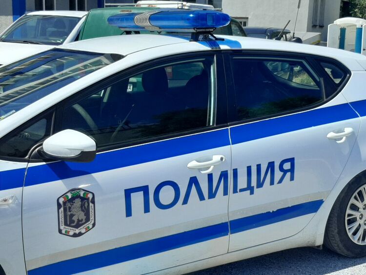 Отново кола блъсна пешеходка на ул."Васил Левски"