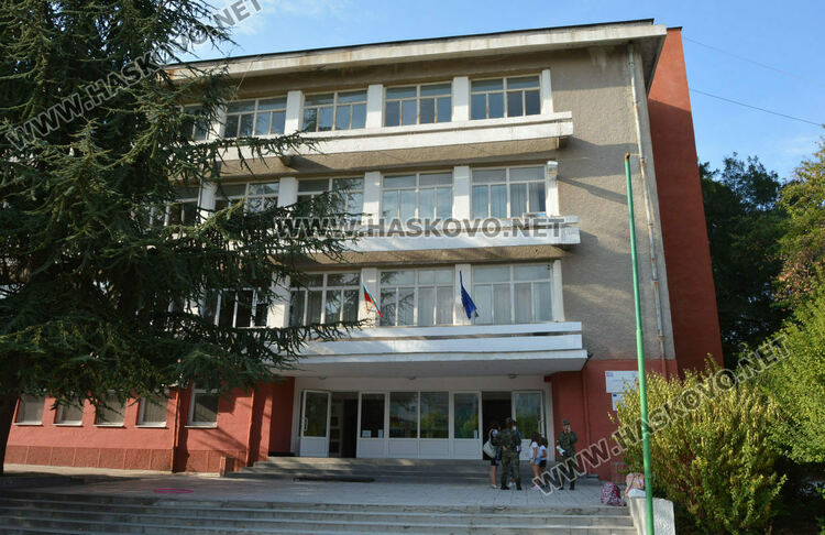 Днес стартират конкурсите за директори на училища