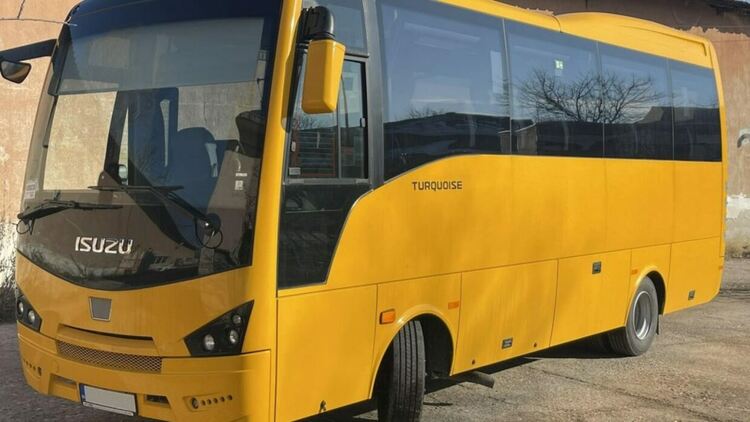 Нов ученически автобус имат децата в Тополовград