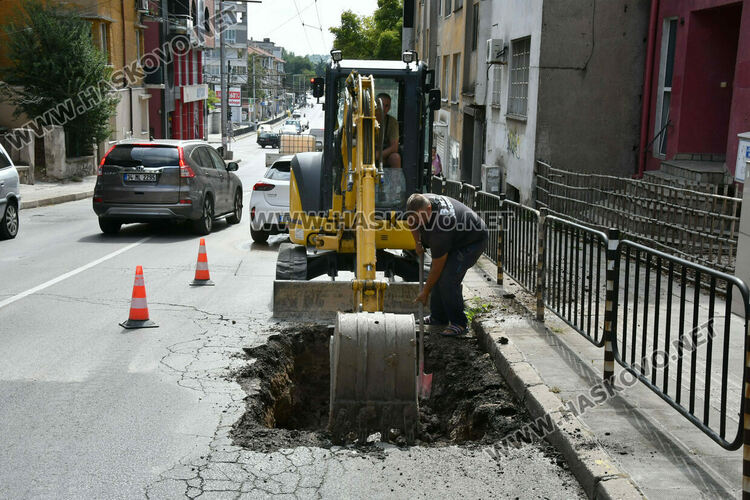 Кварталите „Куба“ и „Дружба 1“ в Хасково са без вода заради авария в главен водопровод