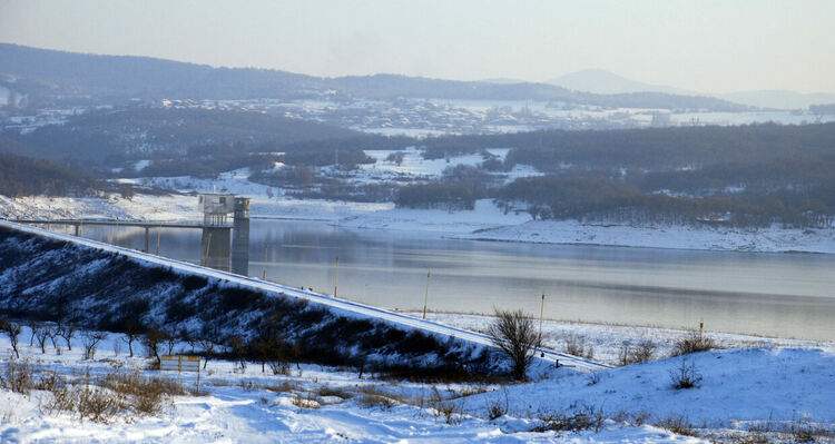 Започна контролирано изпускане на водата от язовир „Тракиец“