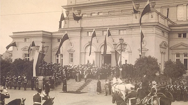 Цената на независимостта: Как България задлъжнява с 82 млн. франка на Русия?