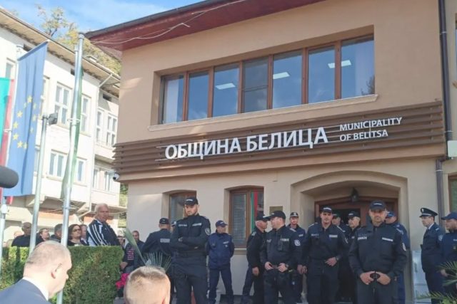 Няма да се тревожиш, Ради! Пеевски отиде в Белица заради акция на ГДБОП