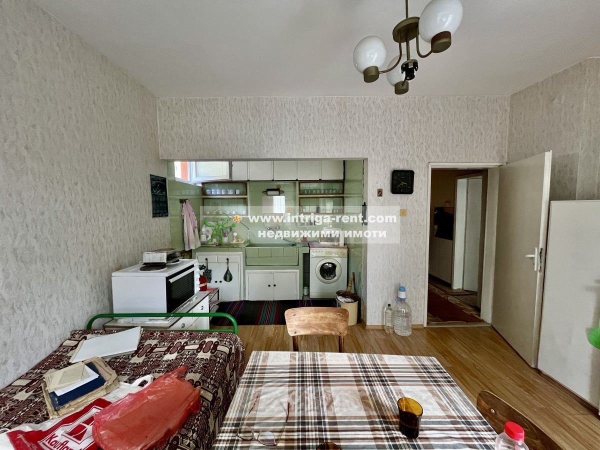 №4135 Тристаен апартамент за продажба в кв. Куба, Хасково - близо до езикова гимназия.