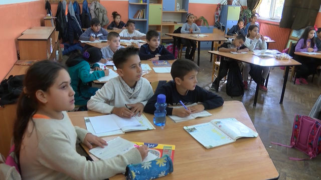 Над 500 деца са се върнали в хасковски училища
